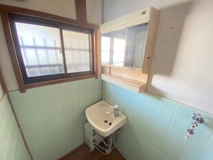 山科音羽千本町貸家の物件内観写真